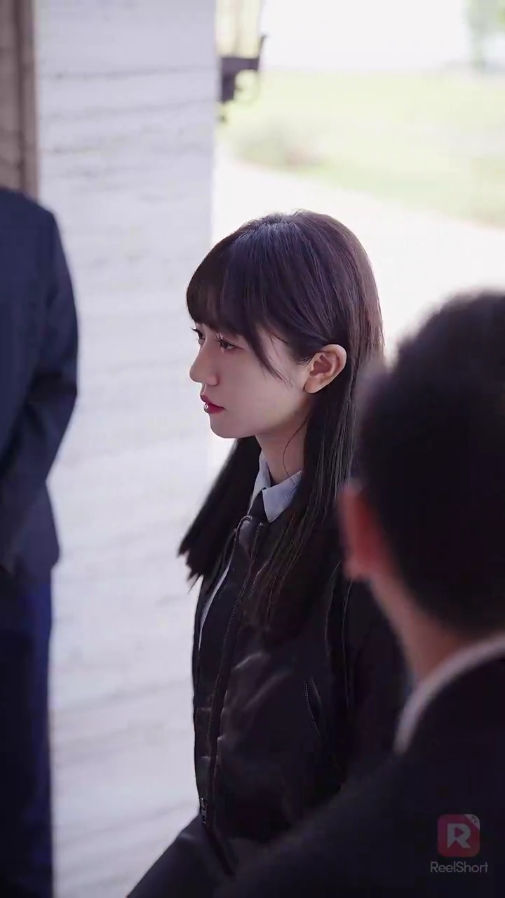 A Senhorita Mimada é uma Grande Personagem OcultaFoto