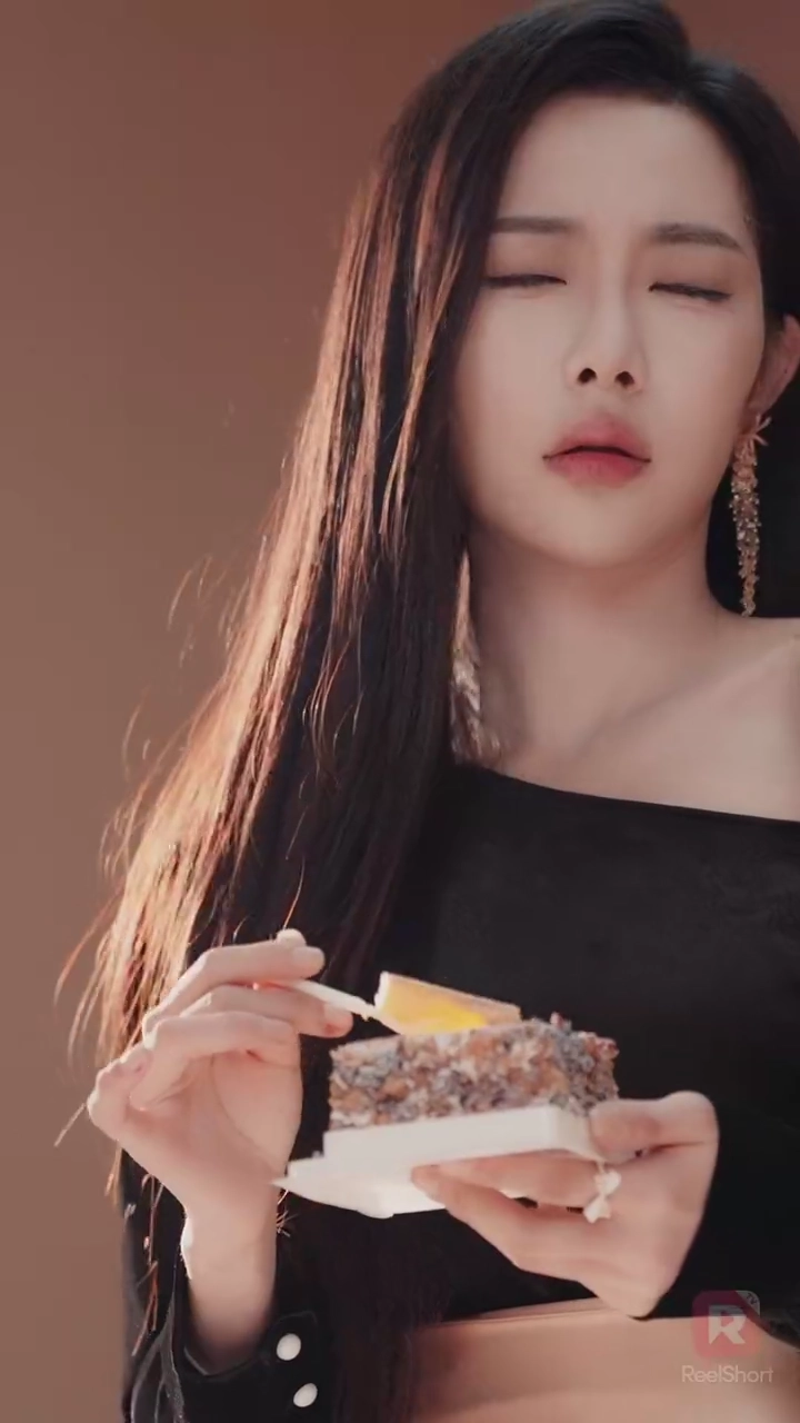 Retorno da Virada: Para Proteger Meu Verdadeiro AmorFoto