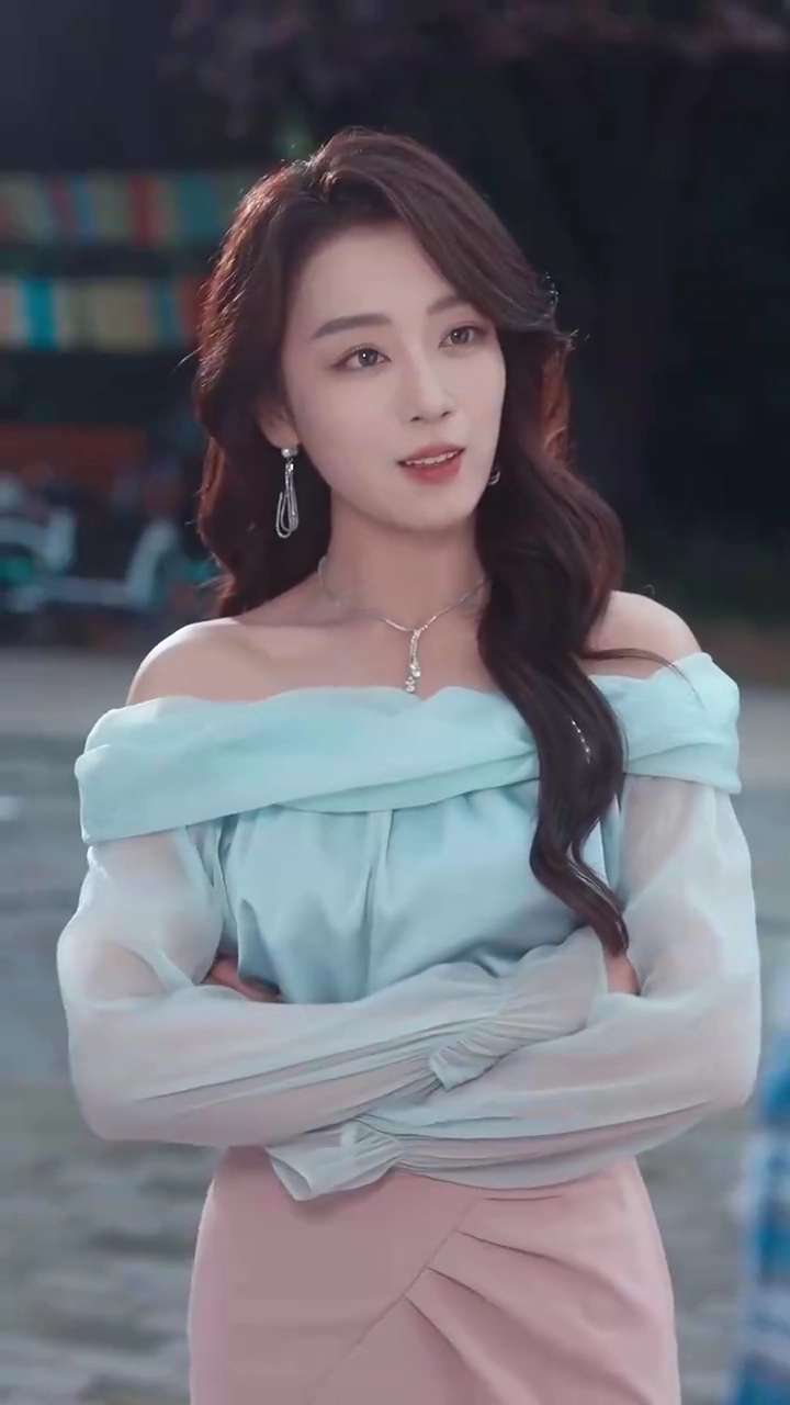 [Versão Dublada] Amor Alugado: O Bilionário EscondidoFoto