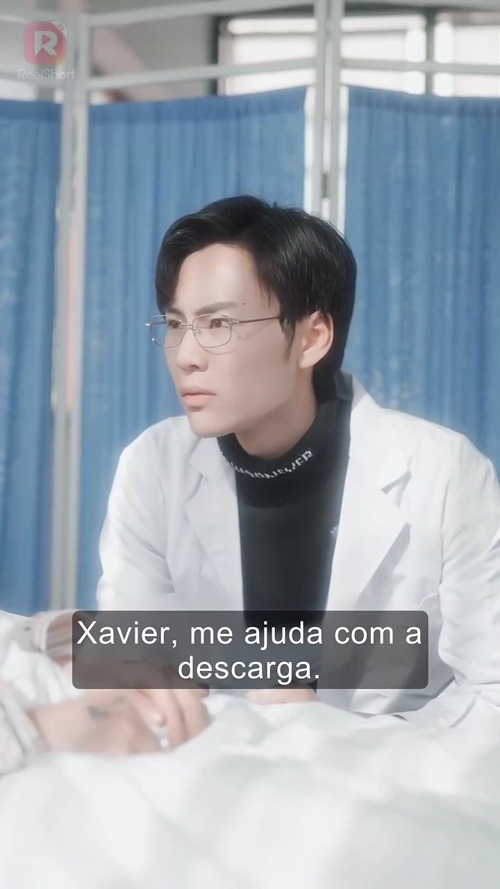 CEO, Sua Esposa FugiuFoto