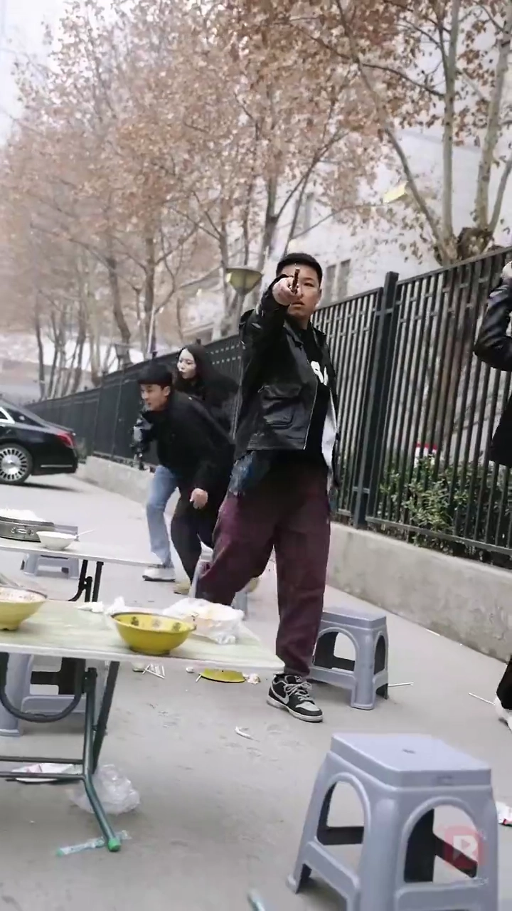 Prisioneiro de um Big Shot se levantaFoto