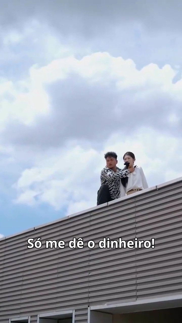 [Versão Dublada] O Legado InvisívelFoto