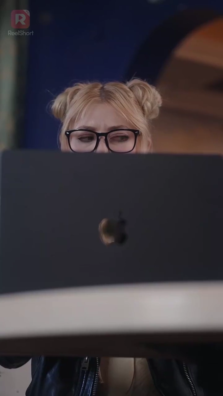 Beije-me 99 vezes por diaFoto