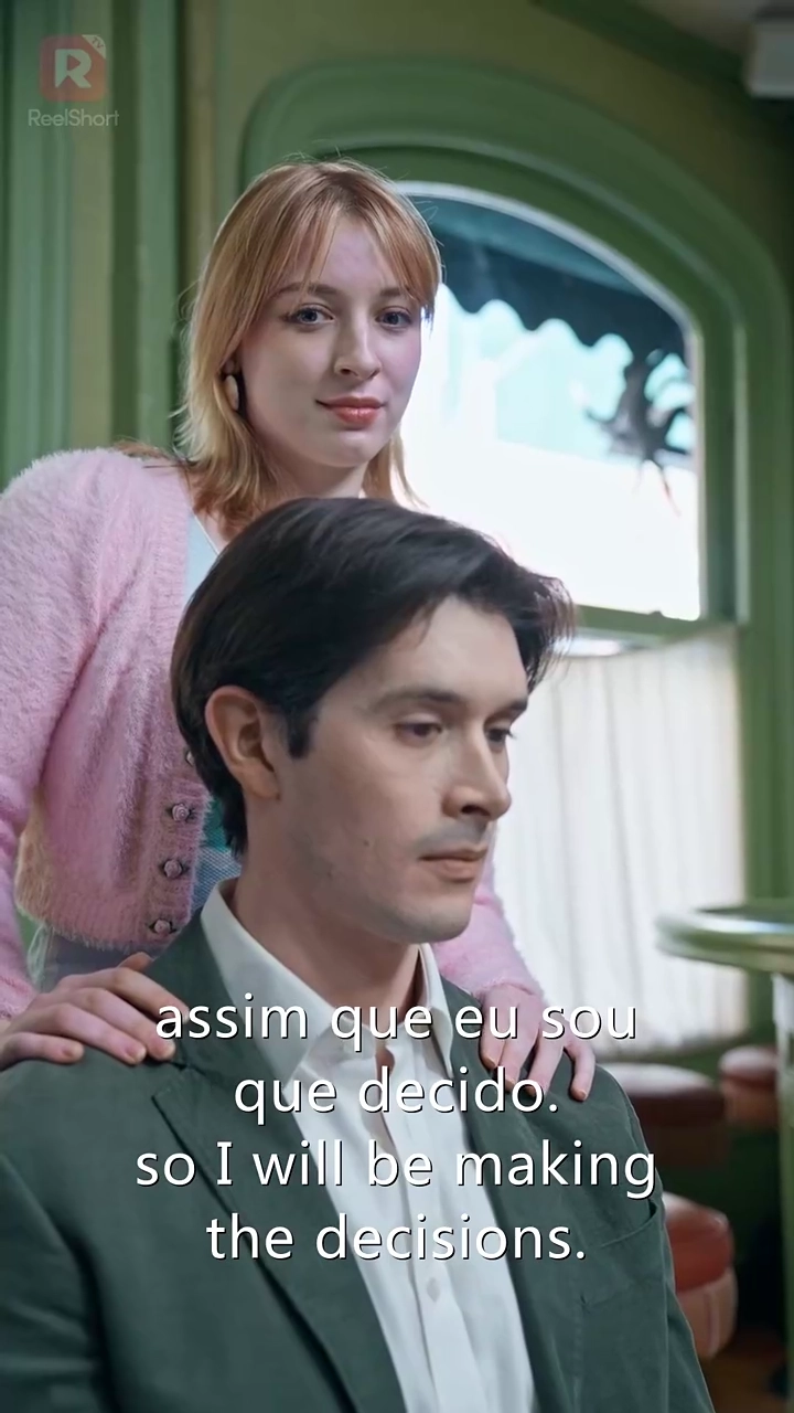 Cavaleiro em terno brilhanteFoto