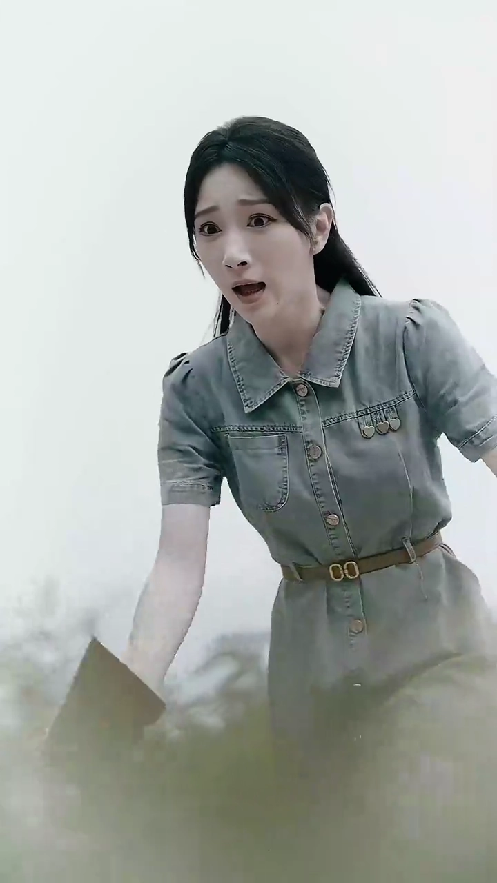 Falling For My Silent RagePhoto