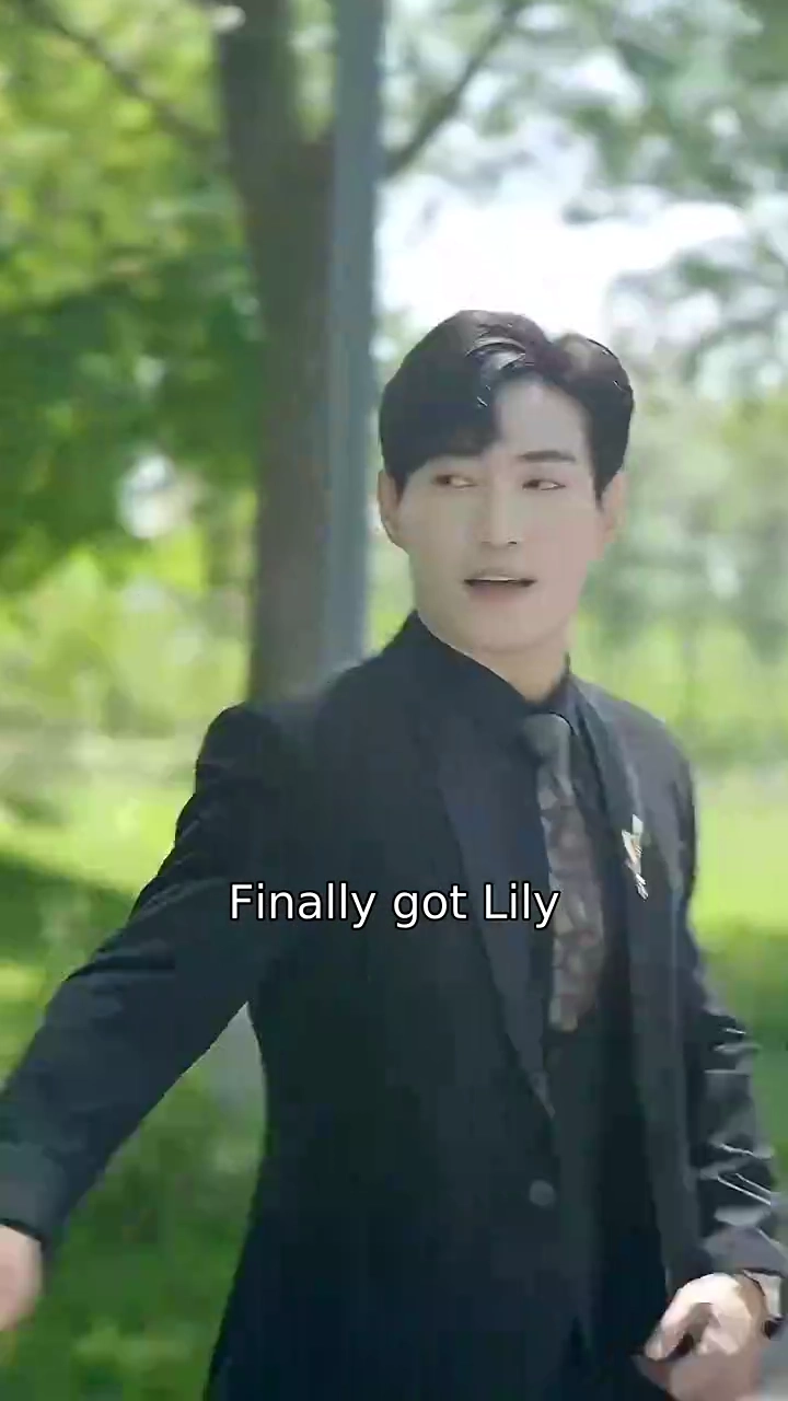 The CEO's Unknown FiancéePhoto