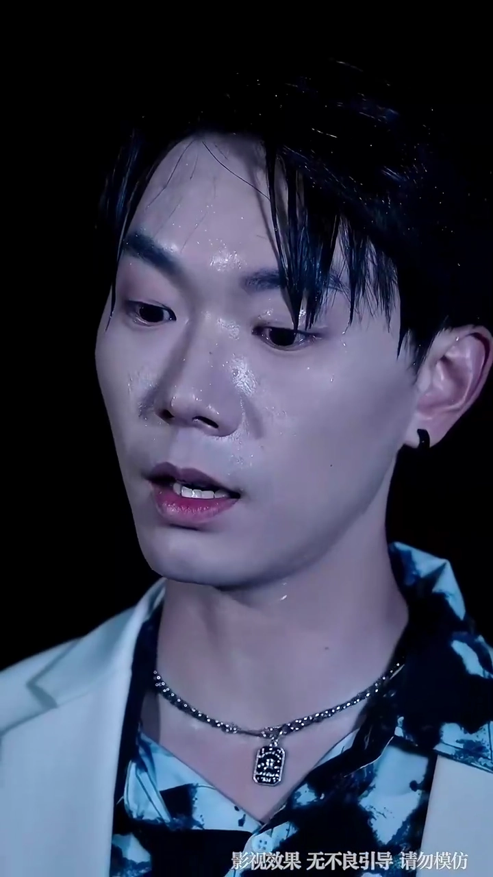 Ahli Waris dari Dunia Bawahfoto