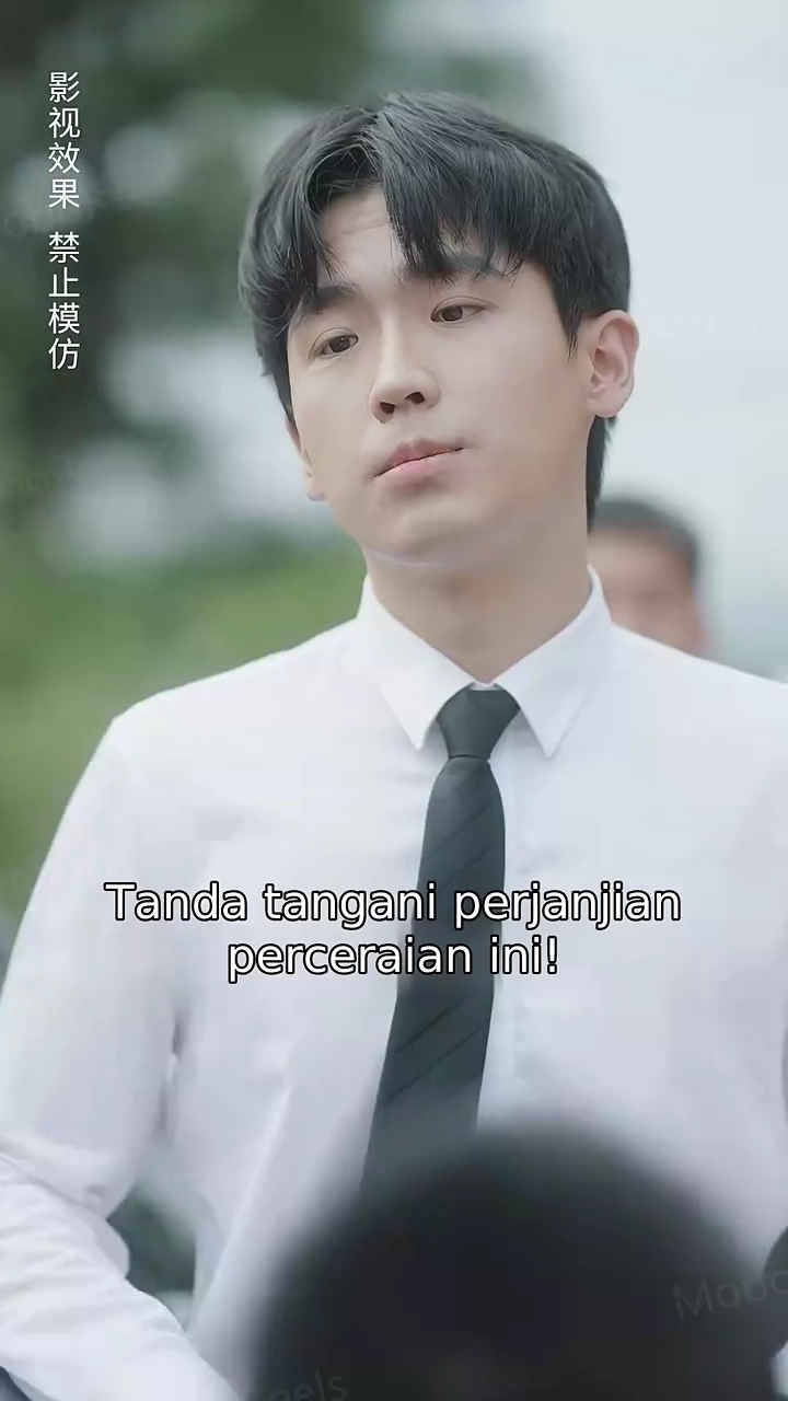 Istrinya yang Keren dan Manisfoto