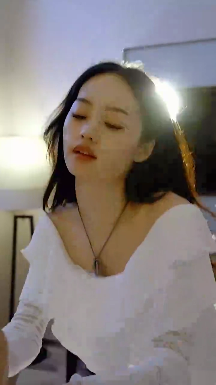 Harga Setinggi Langit untuk Memanjakan Istrifoto