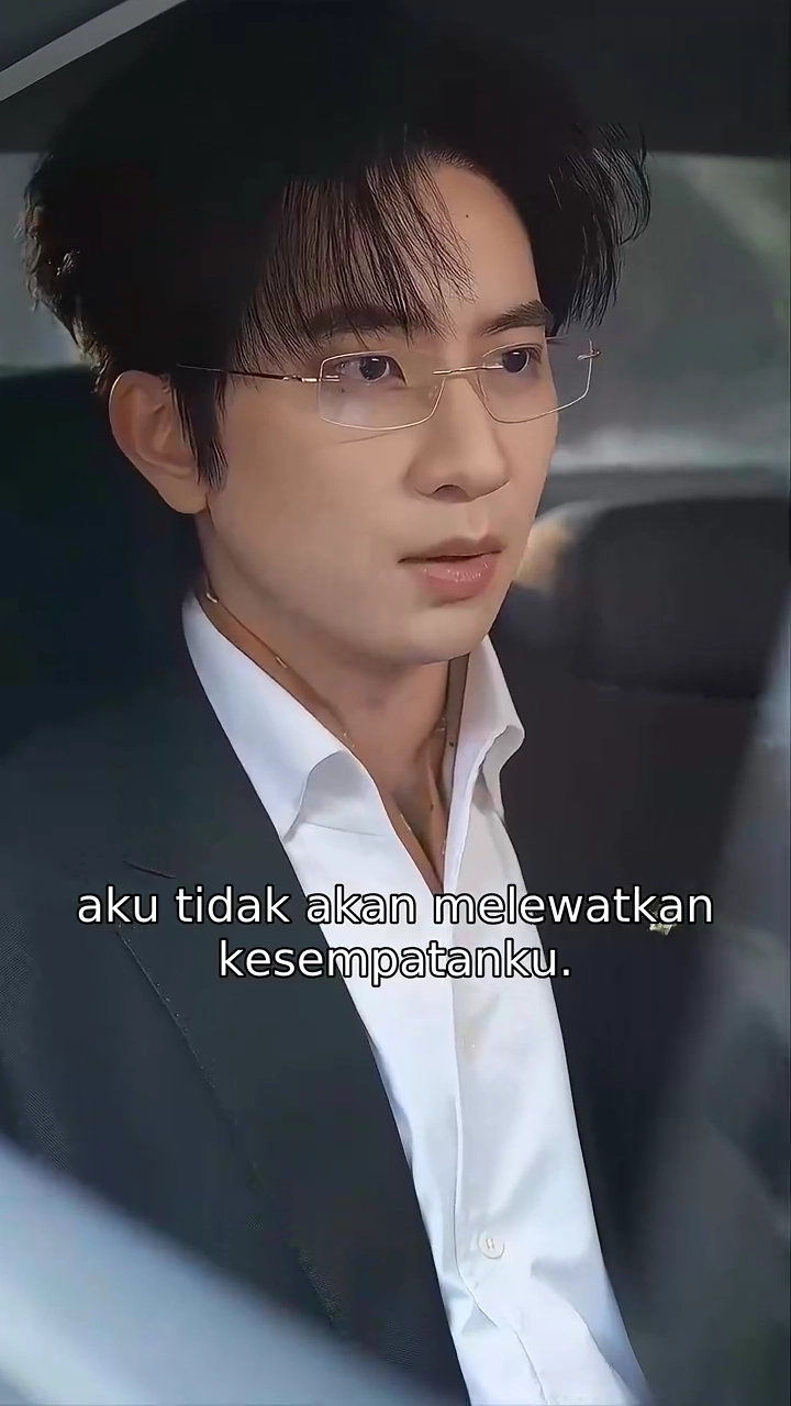 Kamu Pilih Pembantu, Aku Pilih Miliarderfoto