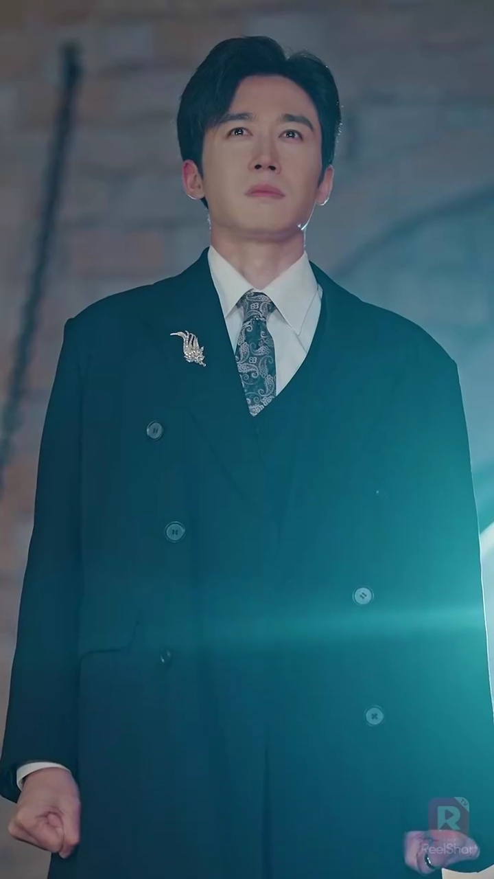 ชายที่รวยที่สุดในโลก ล้างแค้นการทรยศรูปภาพ