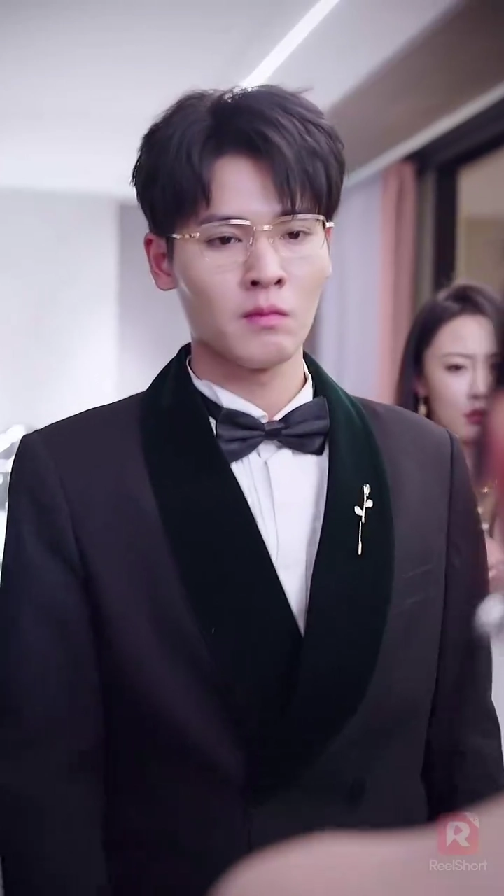 ตอนนี้ใครล่ะที่หัวเราะ แฟนเก่าที่รักของฉันรูปภาพ