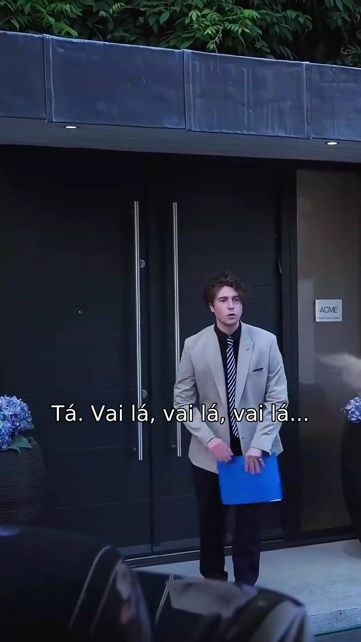 A Esposa do CEO é uma Chefe SecretaFoto