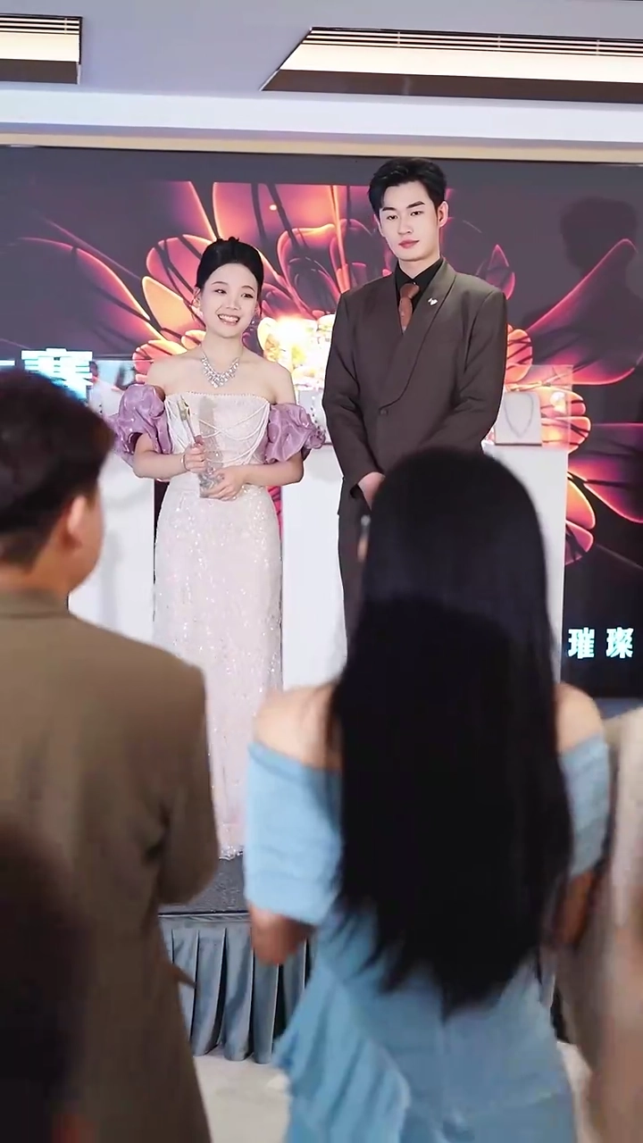 天才ジュエリーデザイナーの悟り写真