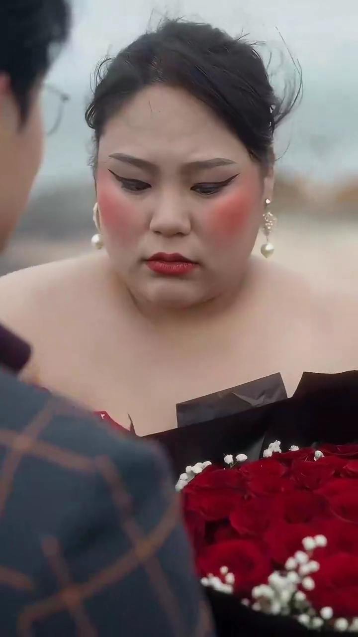 デブだった私が、今、復讐の女神写真