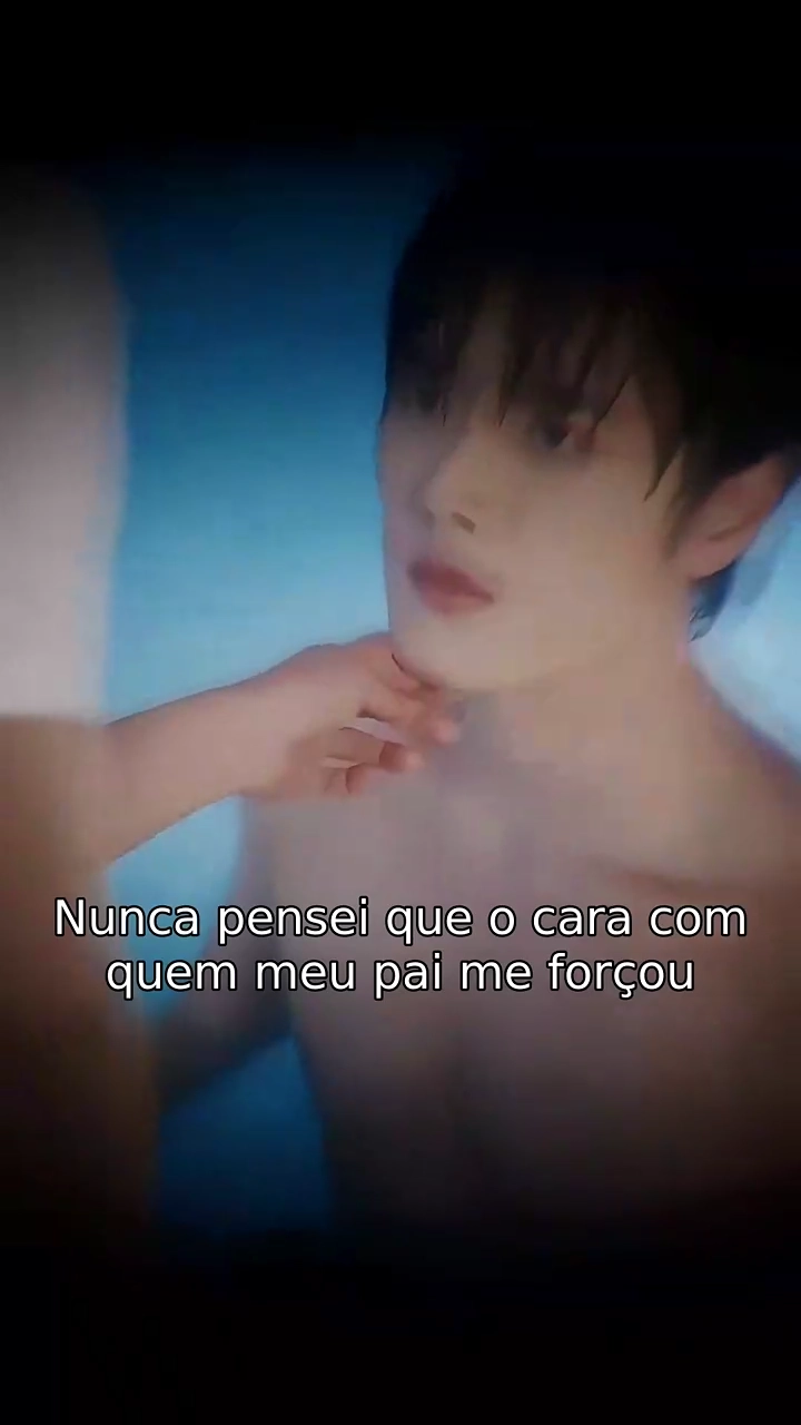 Herói Contratado, Amor RealFoto