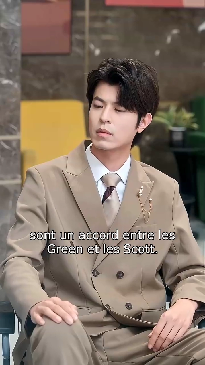 La Figurante qui Réécrit le ScénarioPhoto