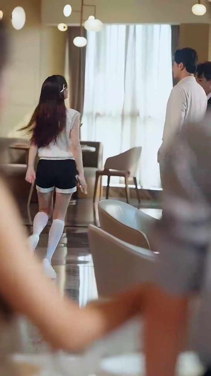 Épouser par Revanche, Rester par AmourPhoto