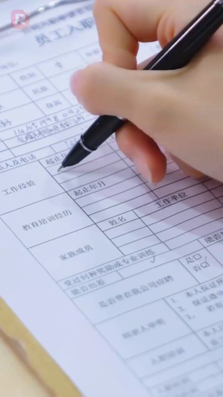 แต่งฟ้าผ่ากับคู่หมั้นตัวจริงรูปภาพ