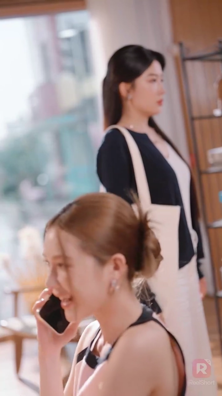 เมื่อสามีทรยศ เธอตัดสินใจจากไปรูปภาพ