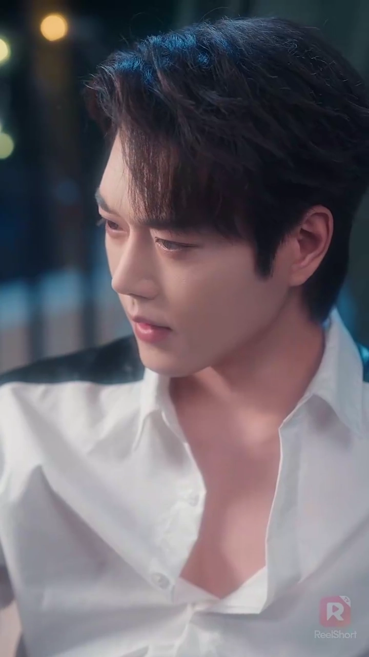 (พากย์) จมดิ่งในราตรีขาวรูปภาพ