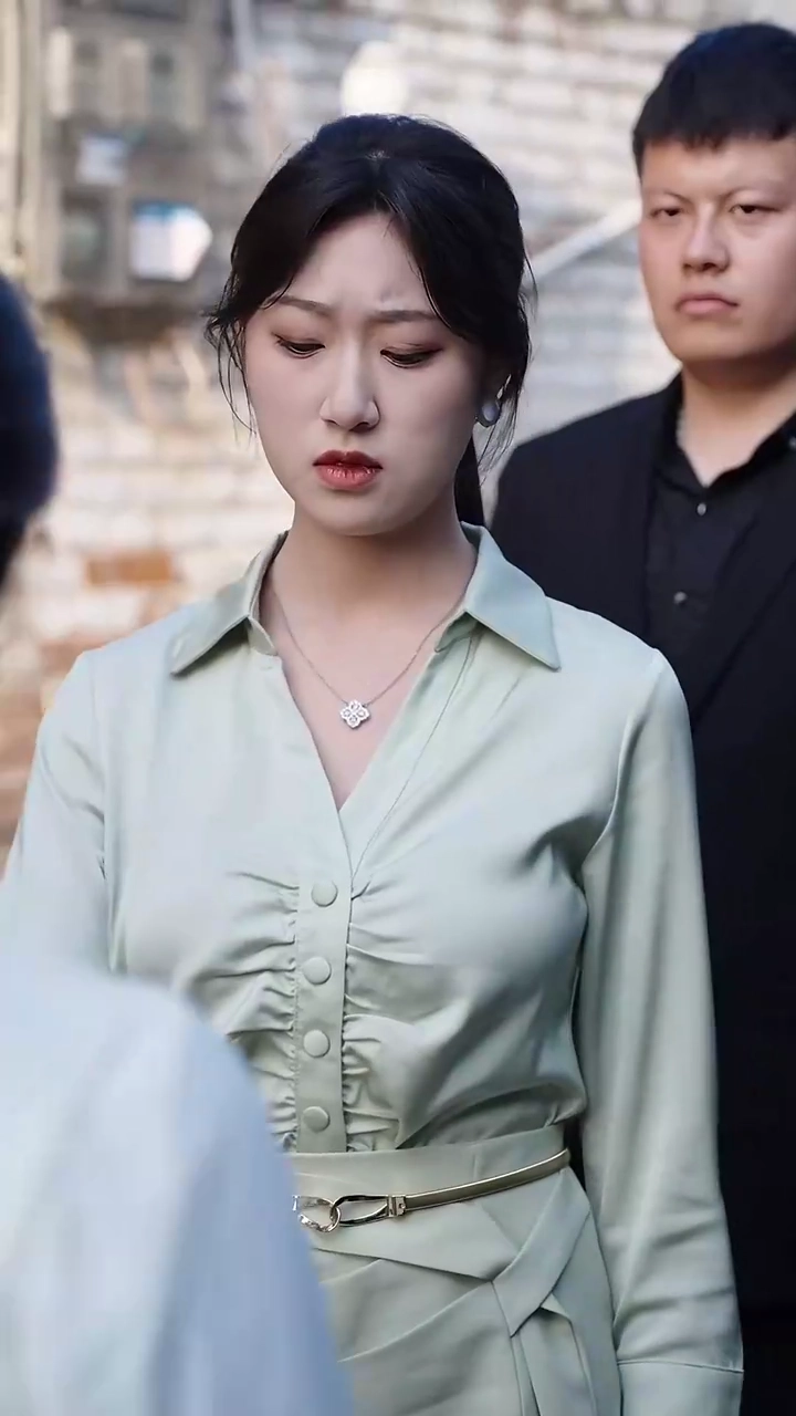 แม่ยิ่งใหญ่กว่าฟ้ารูปภาพ