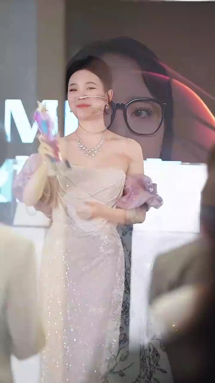 พลาดความรักไปรูปภาพ