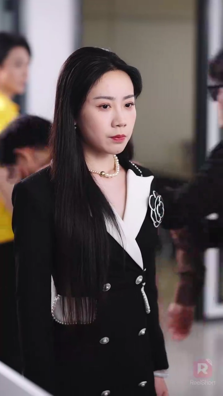 ราชากลับคืนบัลลังก์รูปภาพ