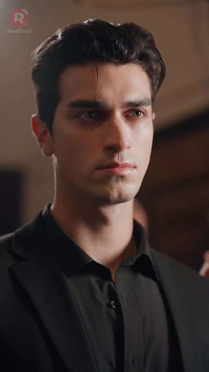 รักร้อนแรง: ความรักของมาเฟียมืดรูปภาพ