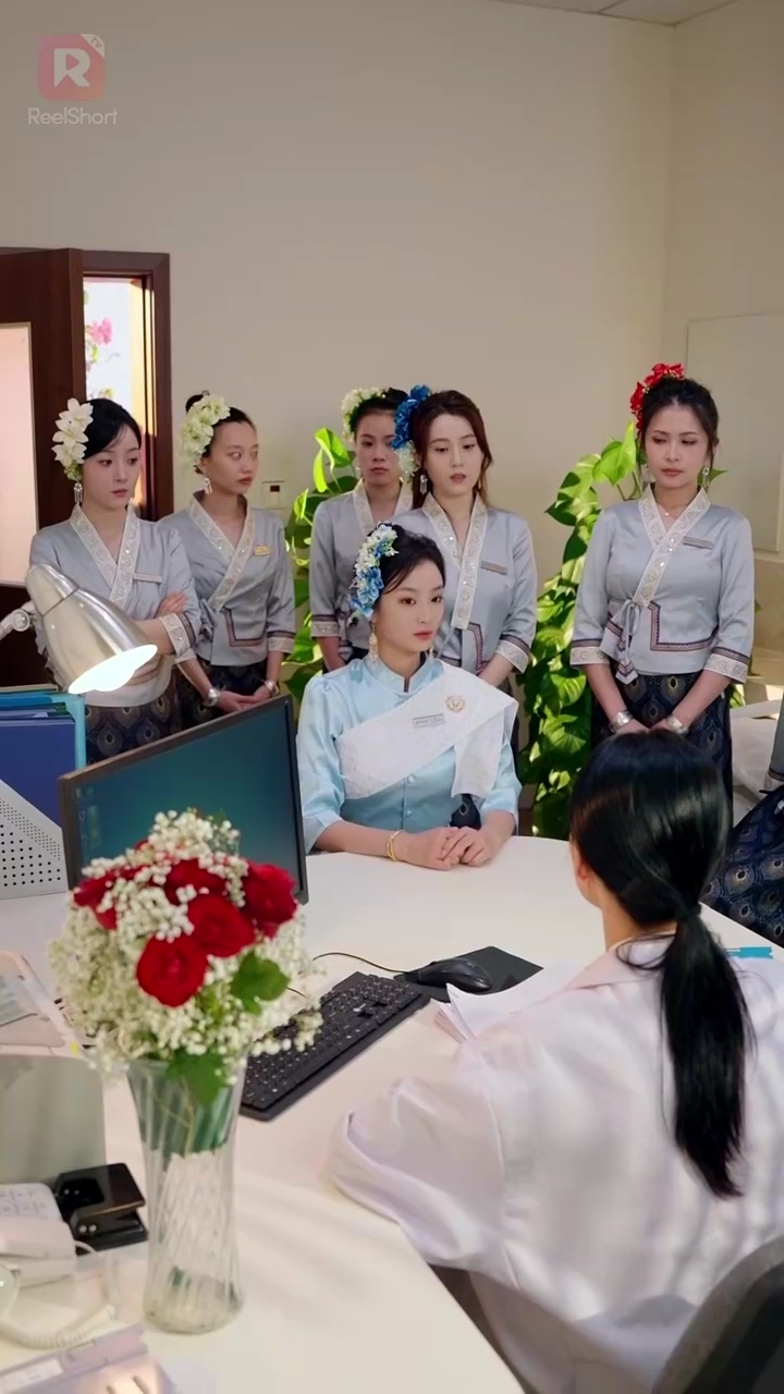 รักไล่ล่า โชคชะตาพาพบคุณชายรูปภาพ