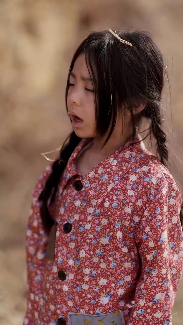 หญิงสาวผู้นำโชครูปภาพ