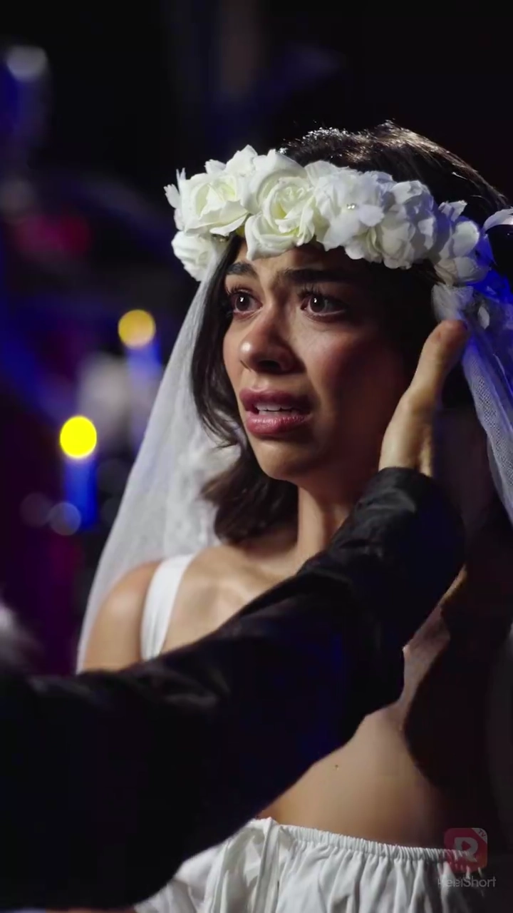 ปลดโซ่ตรวนชะตาคู่รูปภาพ