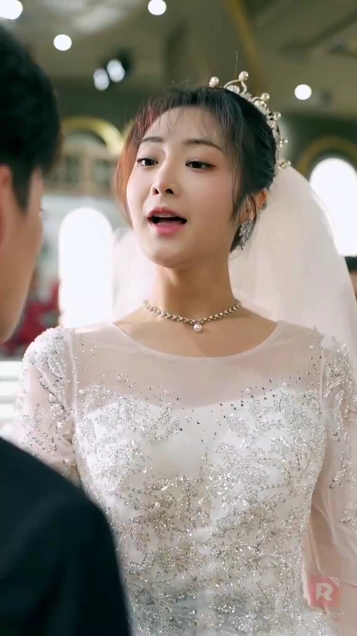 ชีวิตลับทั้งสามของสามีเศรษฐีฉันรูปภาพ