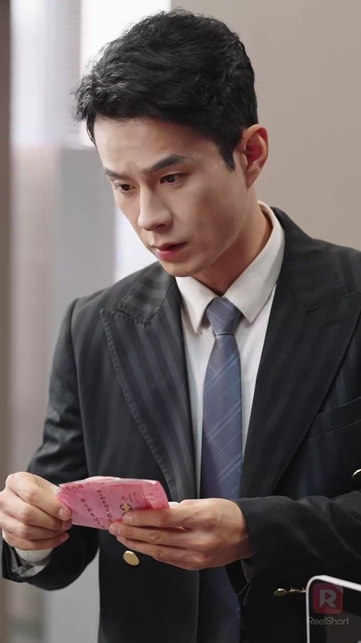 สมรภูมิออฟฟิศโหดรูปภาพ