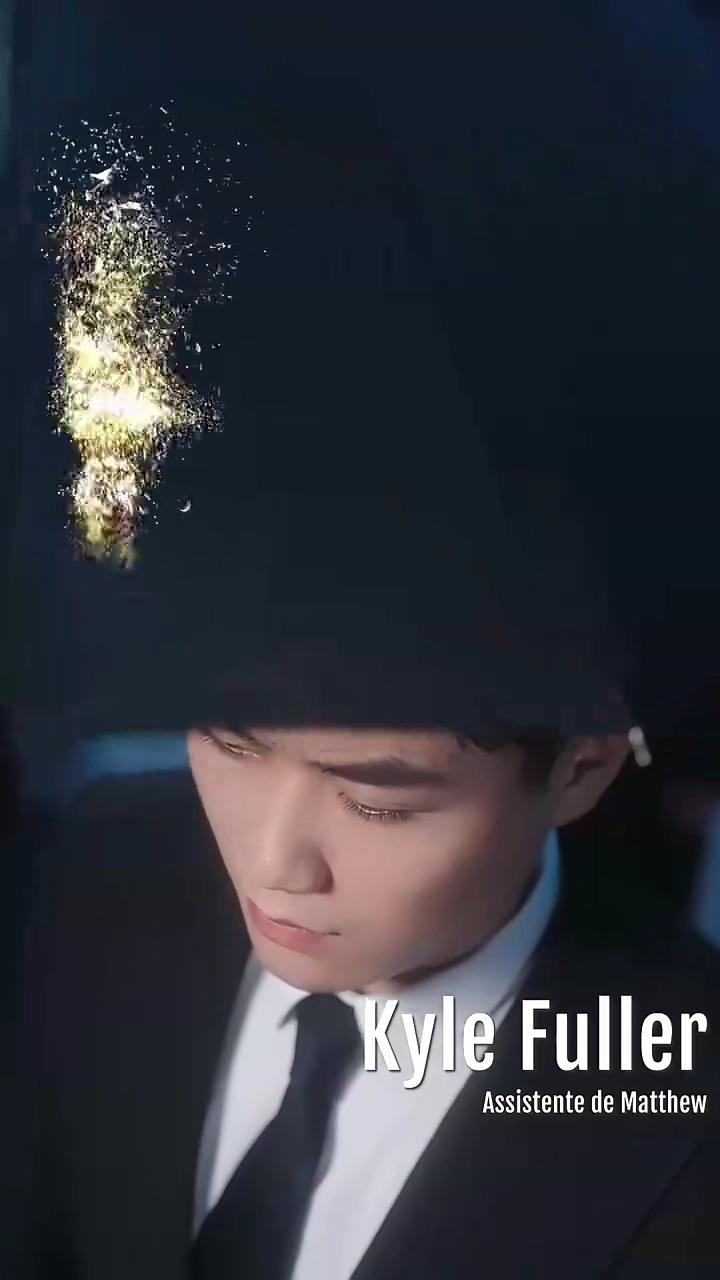 Nos Braços do Chefão DominanteFoto