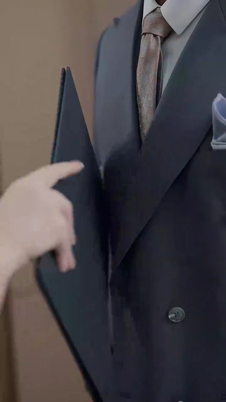 Fora de Controle: Amor com Meu InimigoFoto