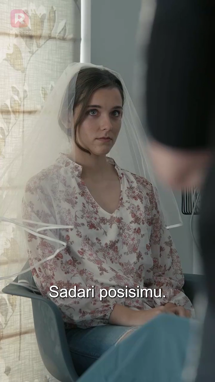 Suami Jahat Kaya, Tolong Bangunfoto