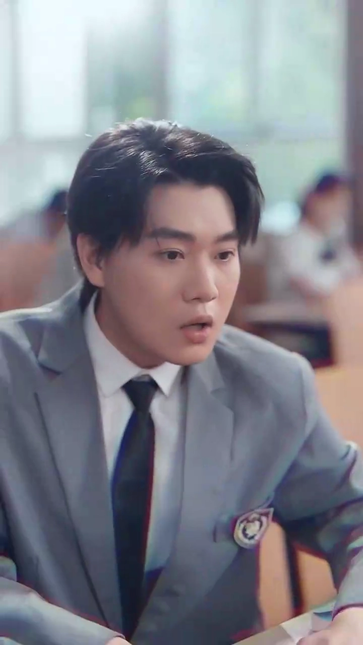 [Versi suara dubbing] Lahir kembali: Perkawinan membalas dendamfoto