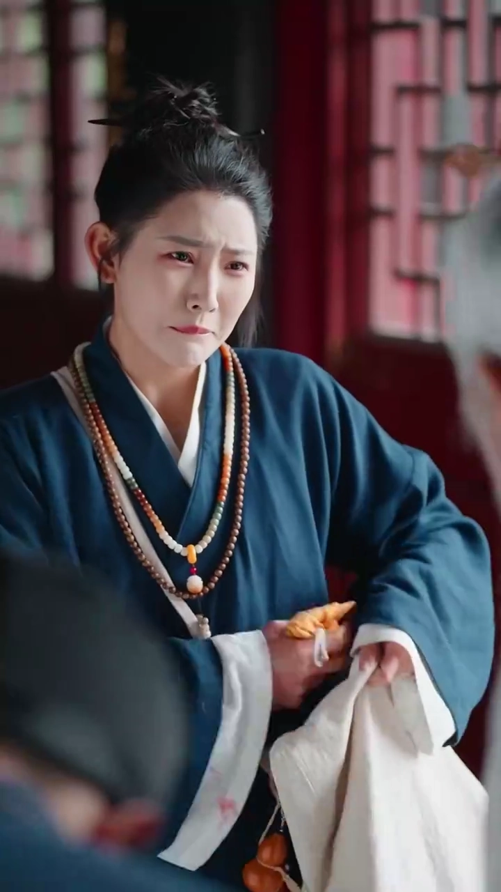 [Versi suara dubbing] Cinta hilang, takhta ditinggalkanfoto