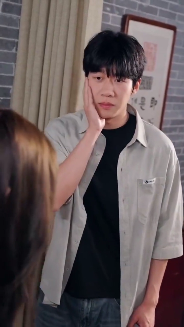 [Versi suara dubbing] Dosa Seorang Saudara Laki-Lakifoto