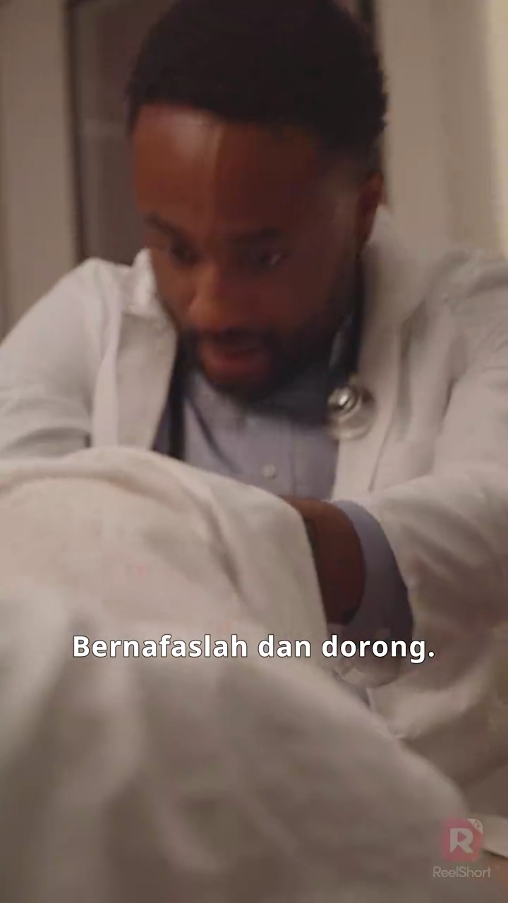 [Versi Dub] Rahasia Gelap si Pengasuhfoto