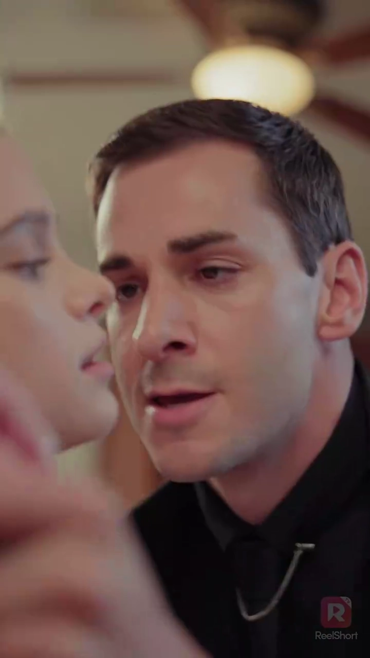 Terobsesi Dengan Istri Bisunyafoto