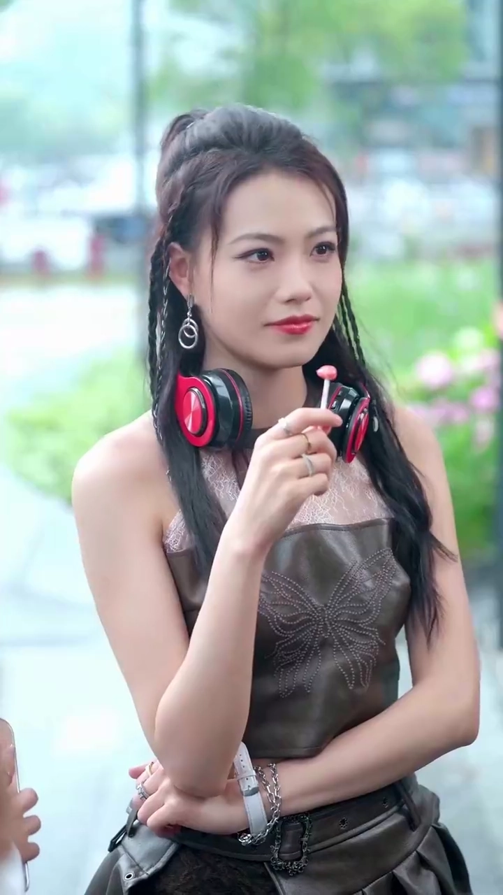 [Versi suara dubbing] Perpisahan yang Tidak Dapat Dibalikkanfoto