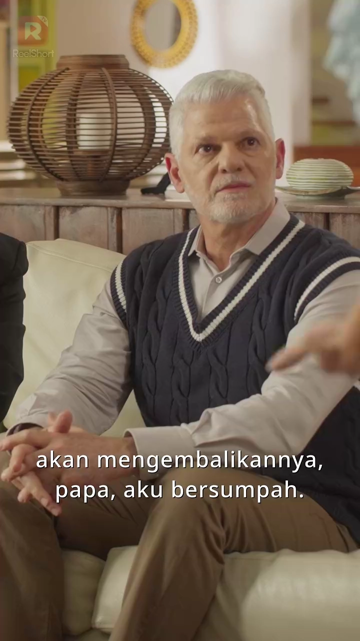 Kehidupan Ganda Suami Miliarder Sayafoto