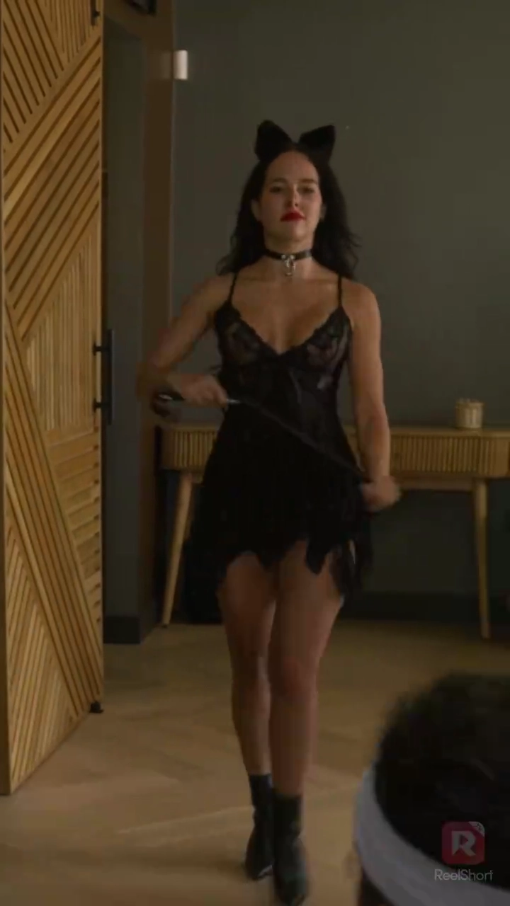 Tersesat dalam Sentuhannyafoto