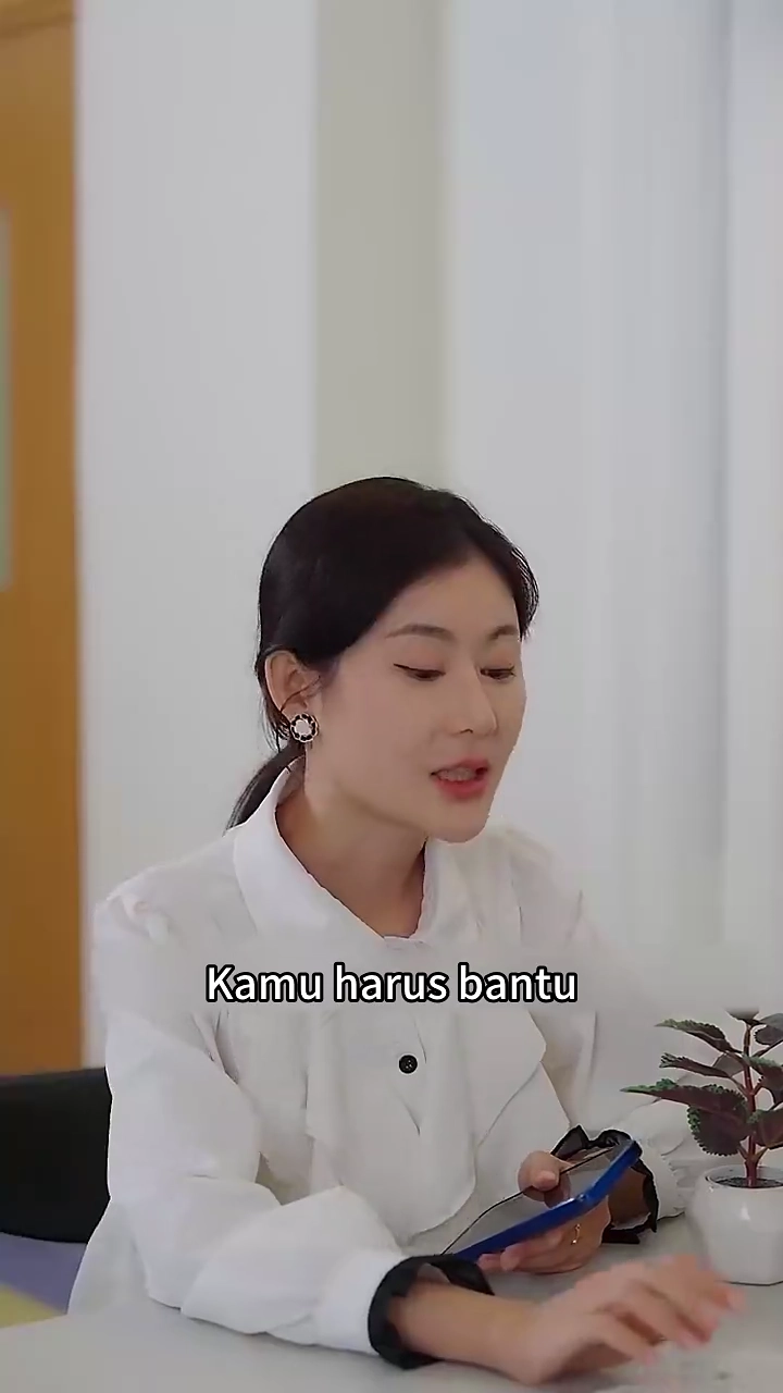 [Dijuluki] Kontrak Cinta yang Mendebarkanfoto