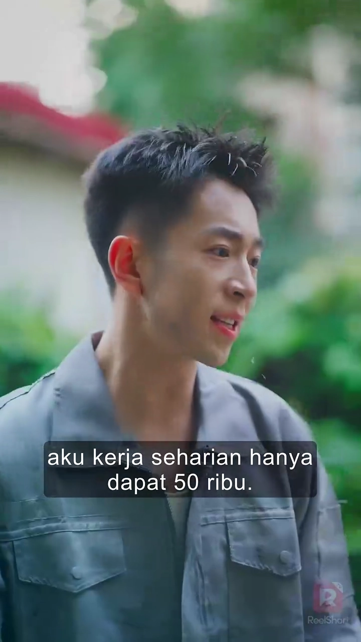 Istriku yang Pandai Menyamarfoto