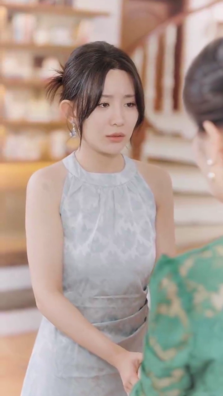 [Versi suara dubbing] Pengorbanan dalam Keheninganfoto