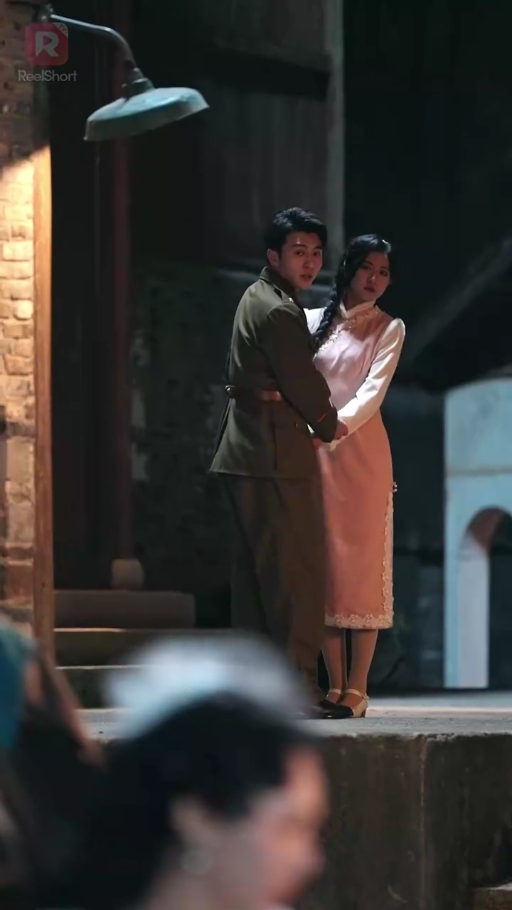 [Versi Dub] Mempermalukan Suami Munafik: Balas Dendam Dimulaifoto