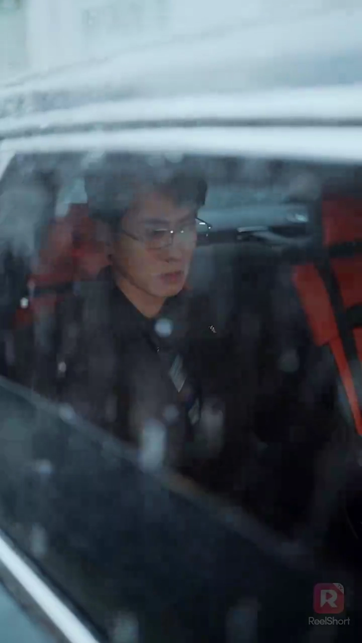 [Versi Dub] Ketika Dia Datang, Aku Pergifoto